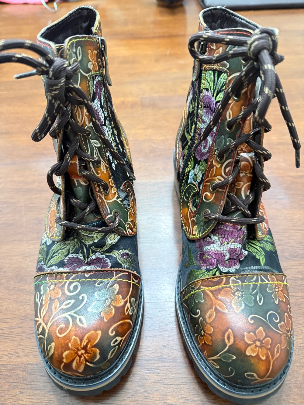 L'Artiste Spring Step "Fantastic" Floral Leather Ankle Booties NWOT 9/9.5 EU40